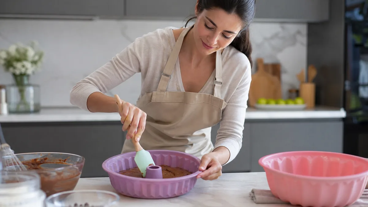 کاشی سنتی آبی چگونه ساخته می‌شود