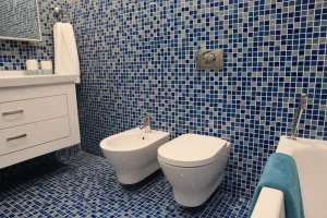 کاشی حمام ریز راهنمای انتخاب برای فضاهای کوچک