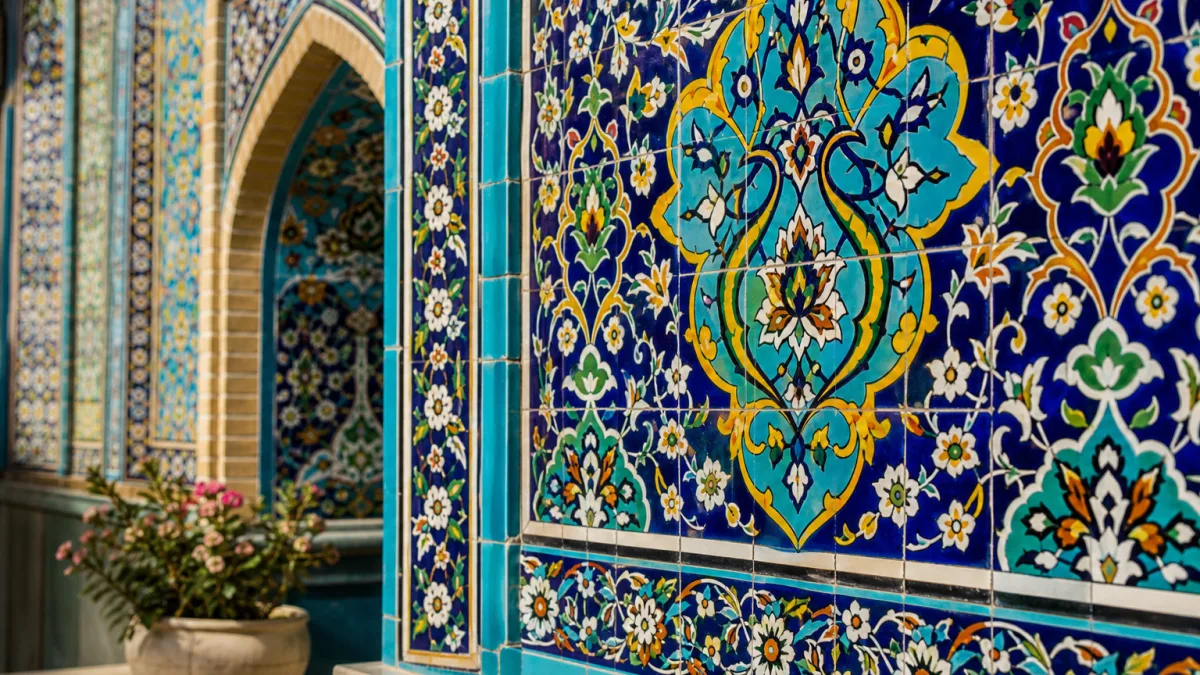 کاشی سنتی رنگی